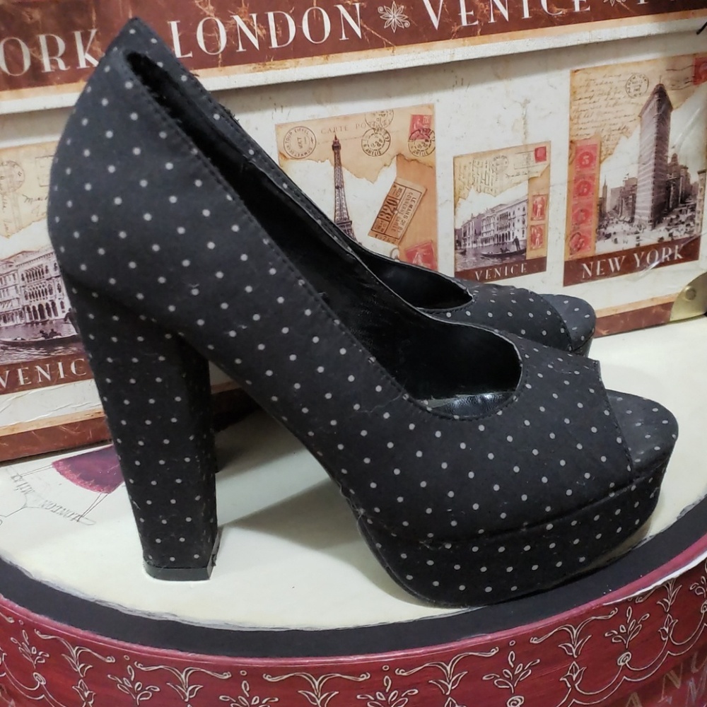 Retro open toe block heels